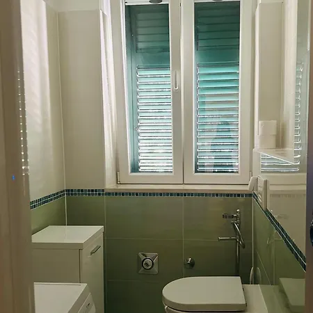 Sweet Spot Apartment Walking Distance To Diocletian'S Palace Split Exterior photo